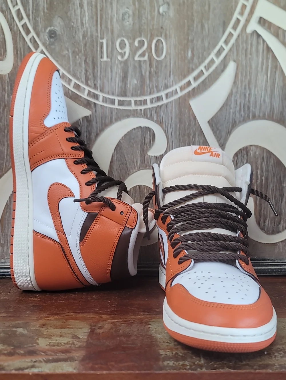 Nike Air Jordan 1 Retro High OG 'Starfish' Mens 10 (Good/Like New)